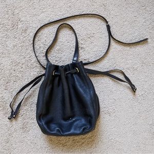 Kate Spade Black pebbled leather bucket bag. In nice condition! Very clean!